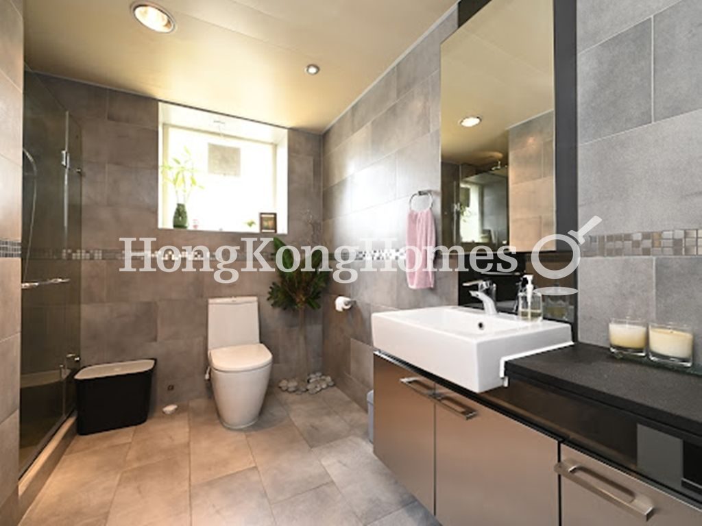 Guest Bathroom — 文禮苑，深水灣