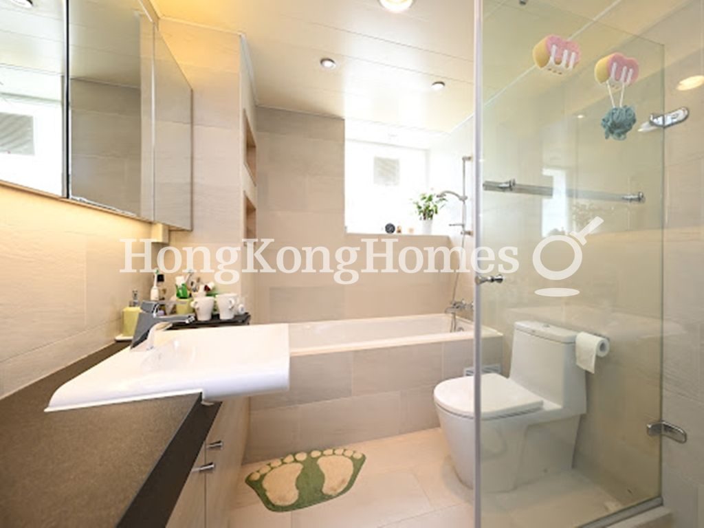 Guest Bathroom — 文禮苑，深水灣