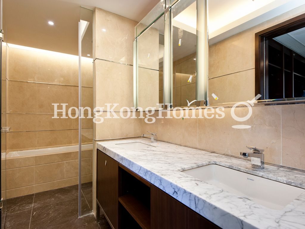 Master Bathroom — 紅梅閣，山頂