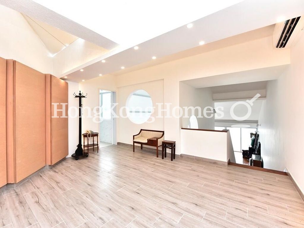 Living and Dining Room — Tung Tau Wan Road, Stanley