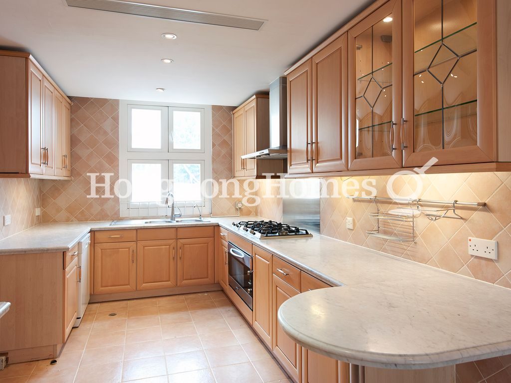 Kitchen — Carmelia, Stanley