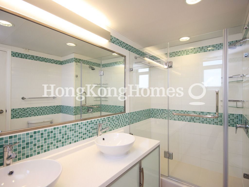 Master Bathroom — 詩禮花園，淺水灣