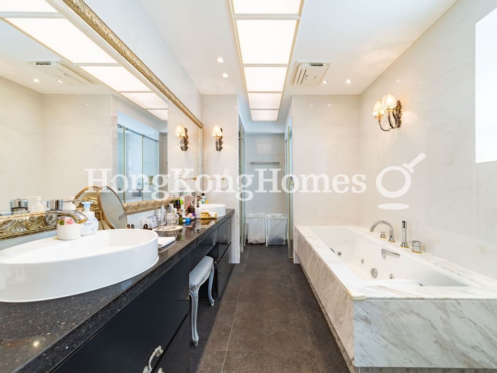 Master Bathroom — 文禮苑，深水灣