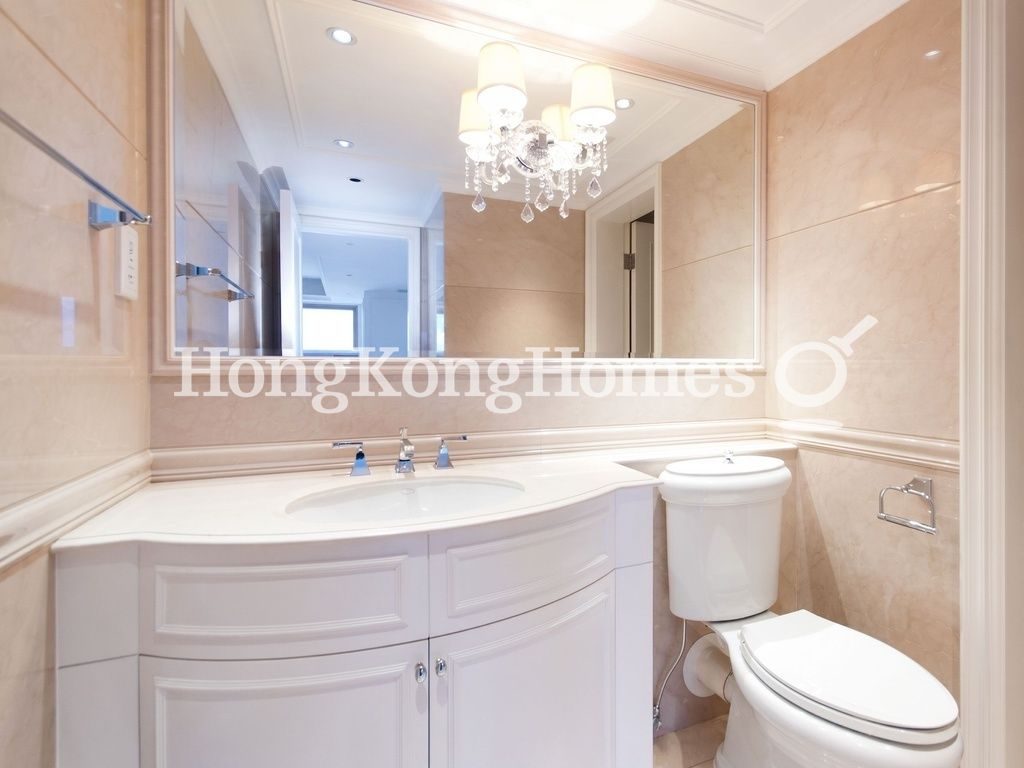 Guest Bathroom — 淺水灣道 56號，淺水灣