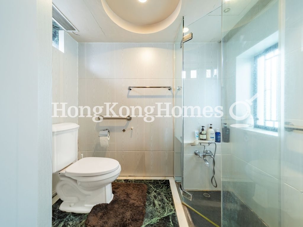 Master Bathroom — 睦誠道5號，渣甸山