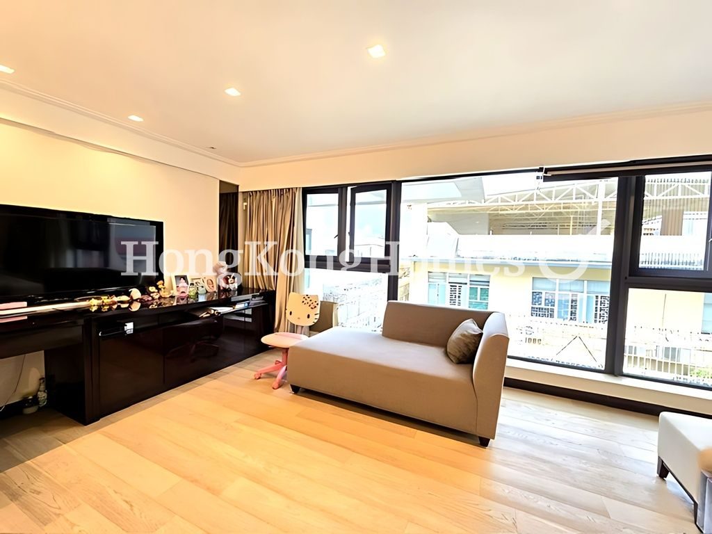 Family Room — 牛津道1號，九龍塘