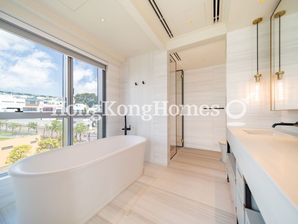 Second Ensuite Bathroom — 雙玥，黃金海岸