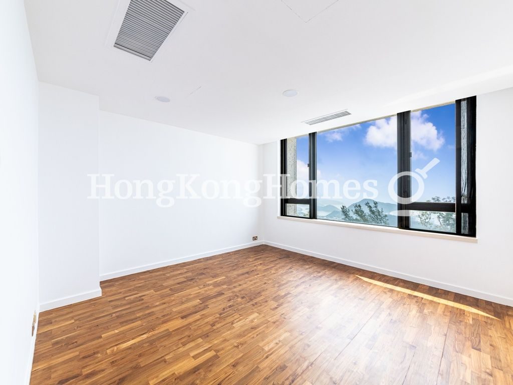 Fifth Bedroom — 安寧台，山頂
