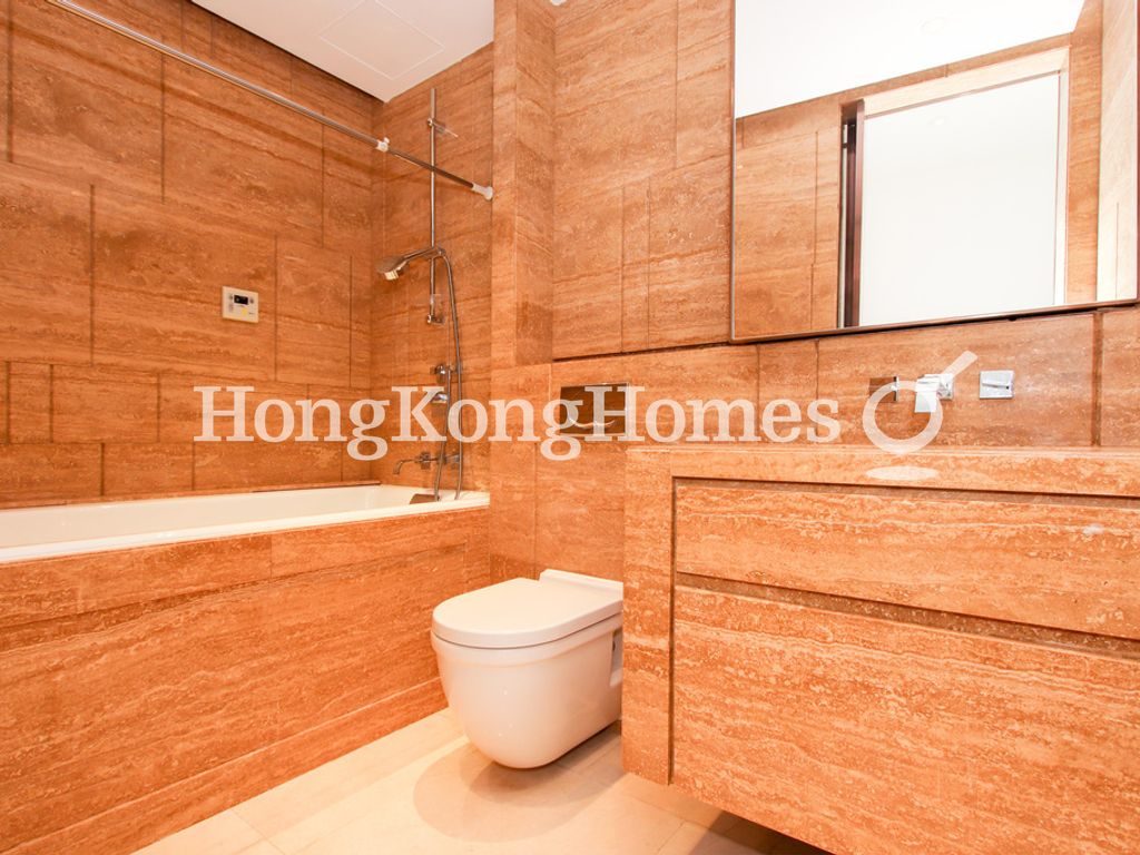 Second Ensuite Bathroom — 貝沙灣5期洋房，薄扶林