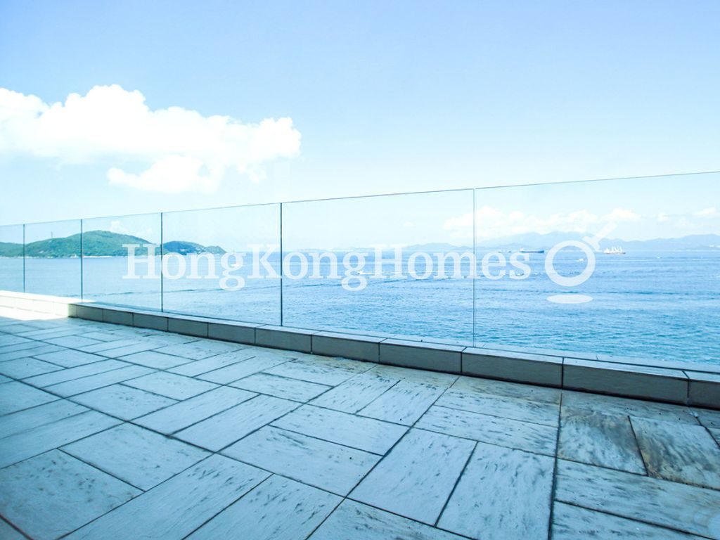 Balcony off Master Bedroom — 貝沙灣5期洋房，薄扶林