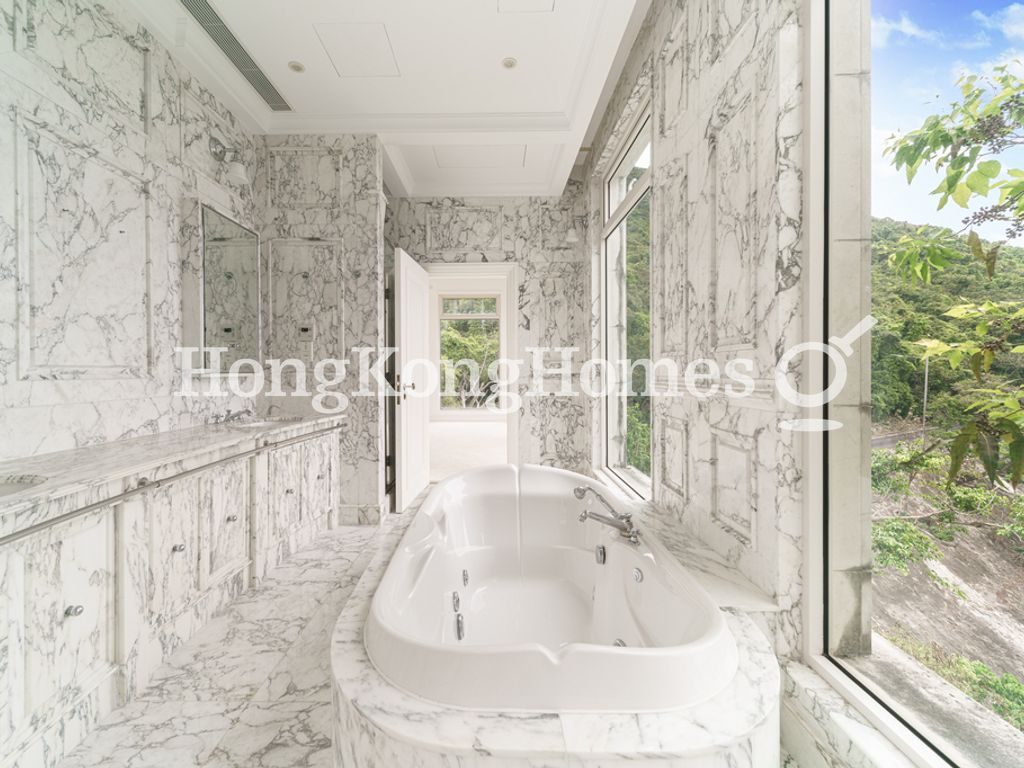 Master Bathroom — 淺水灣道110號，淺水灣
