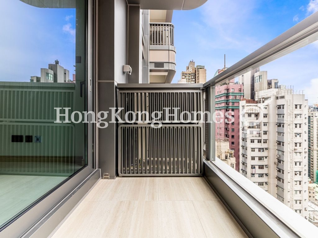 Balcony off Living and Dining Room — 半山名匯，西營盤