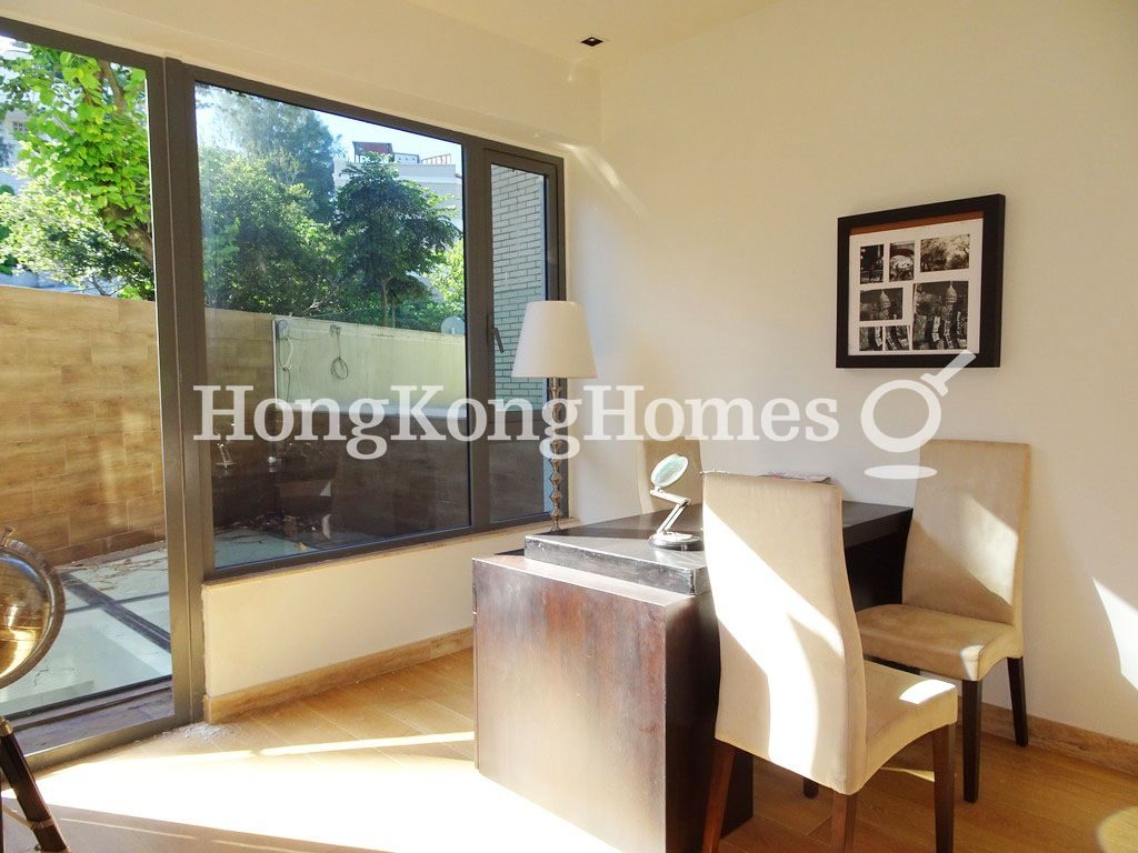 Fourth Ensuite Bedroom — The Beachfront, Repulse Bay