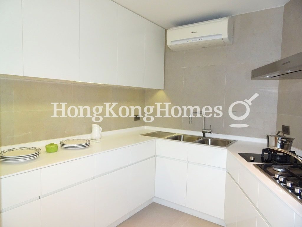 Kitchen — The Beachfront, Repulse Bay
