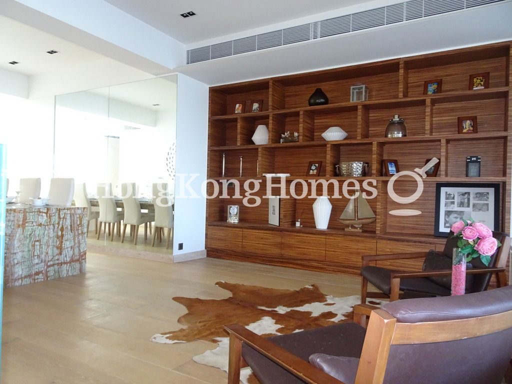 Dining Room — The Beachfront, Repulse Bay