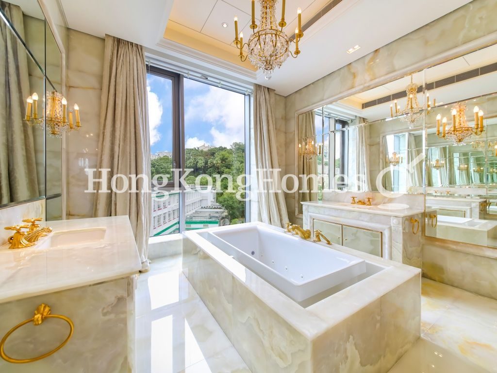Master Bathroom — 賓吉道3號，山頂