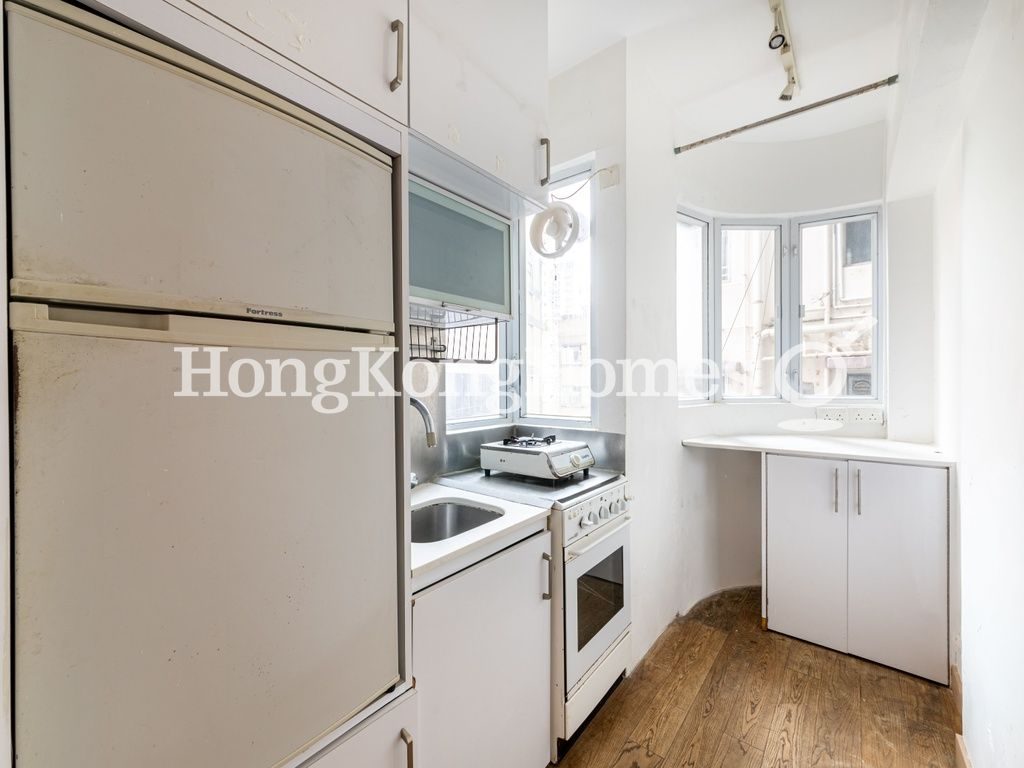 Kitchen — Rich Court, Mid-levels West