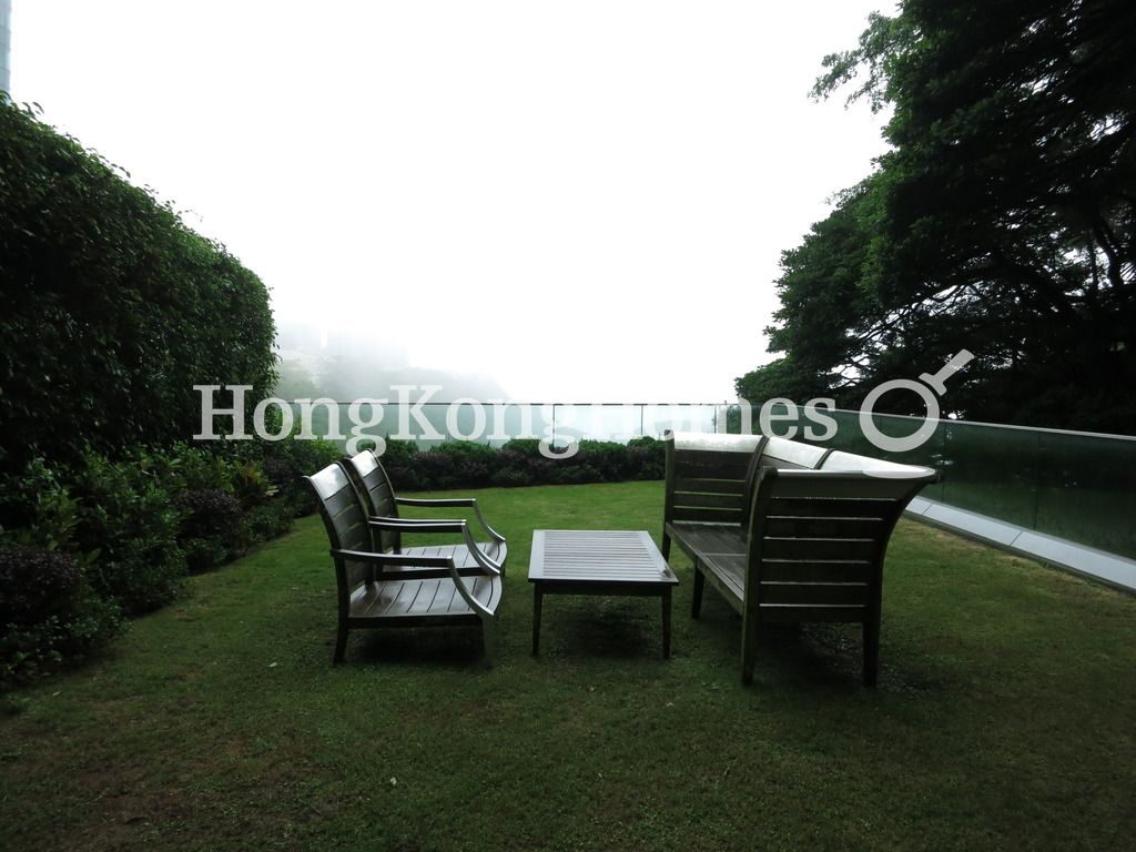 Private Garden off Family Room — 賓吉道3號，山頂