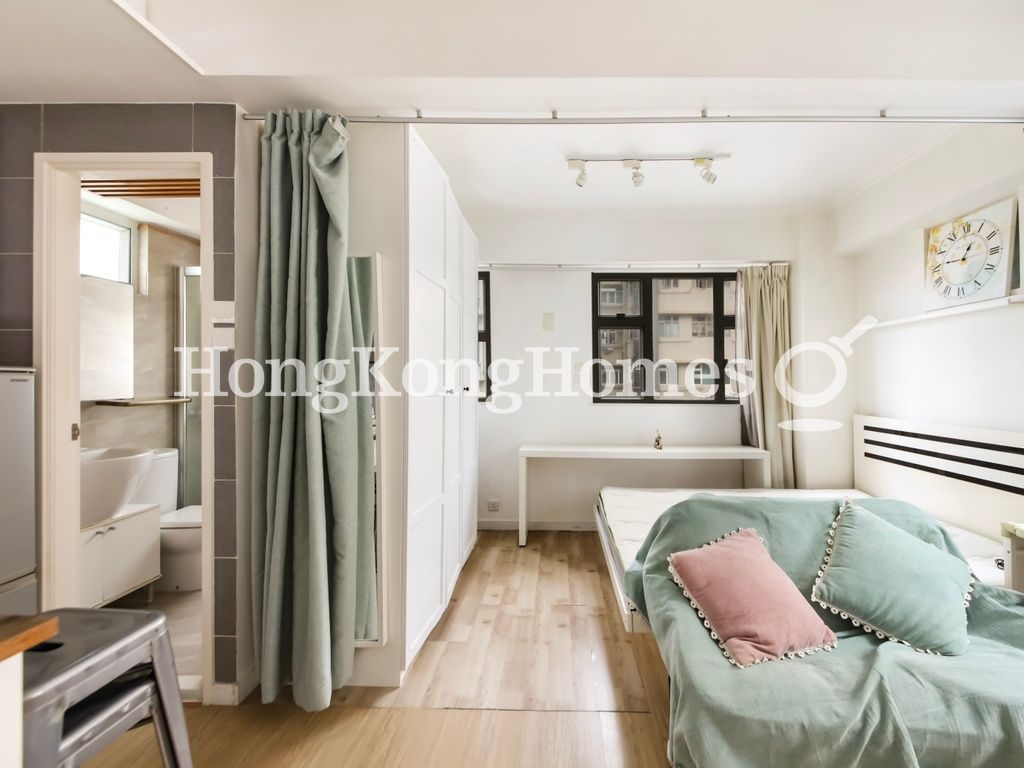 Studio — Yen Shun Mansion, Sai Ying Pun