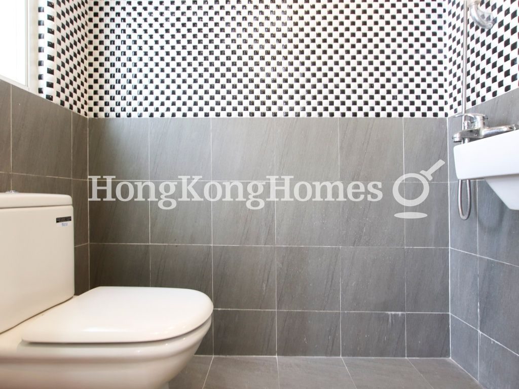 Bathroom — Tai Lee Building, Central