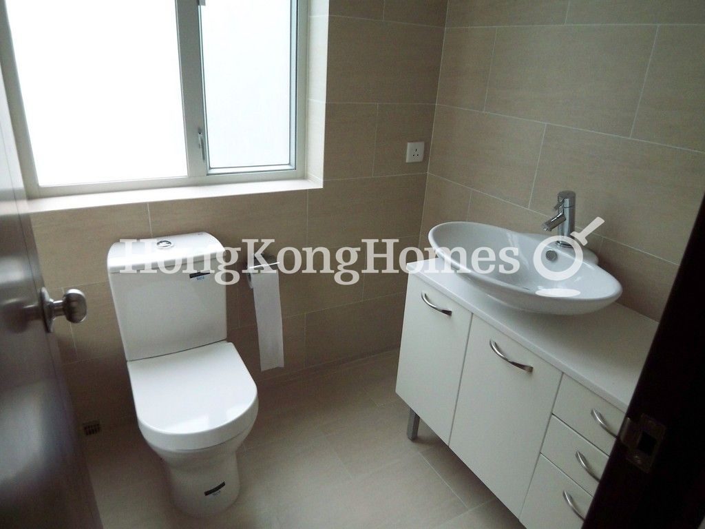 Master Bathroom — 美漢大廈，銅鑼灣