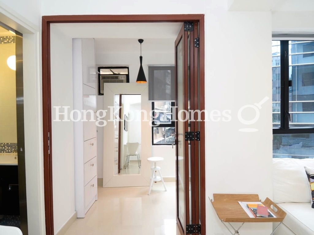 Built-in Wardrobe in Second Bedroom — Lilian Court, Mid-levels West