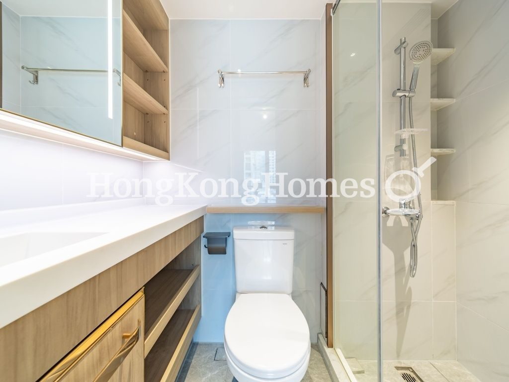 Bathroom — Bright Moon, Mong Kok