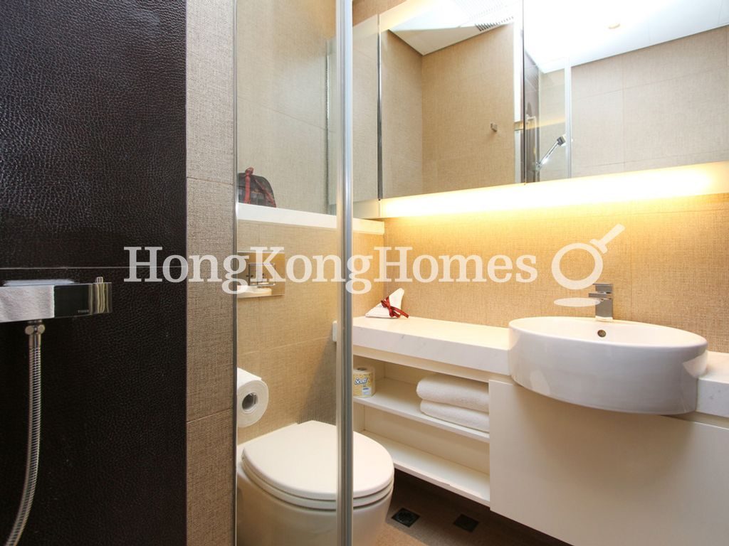 Bathroom — D'HOME Queen's Cube, Wan Chai