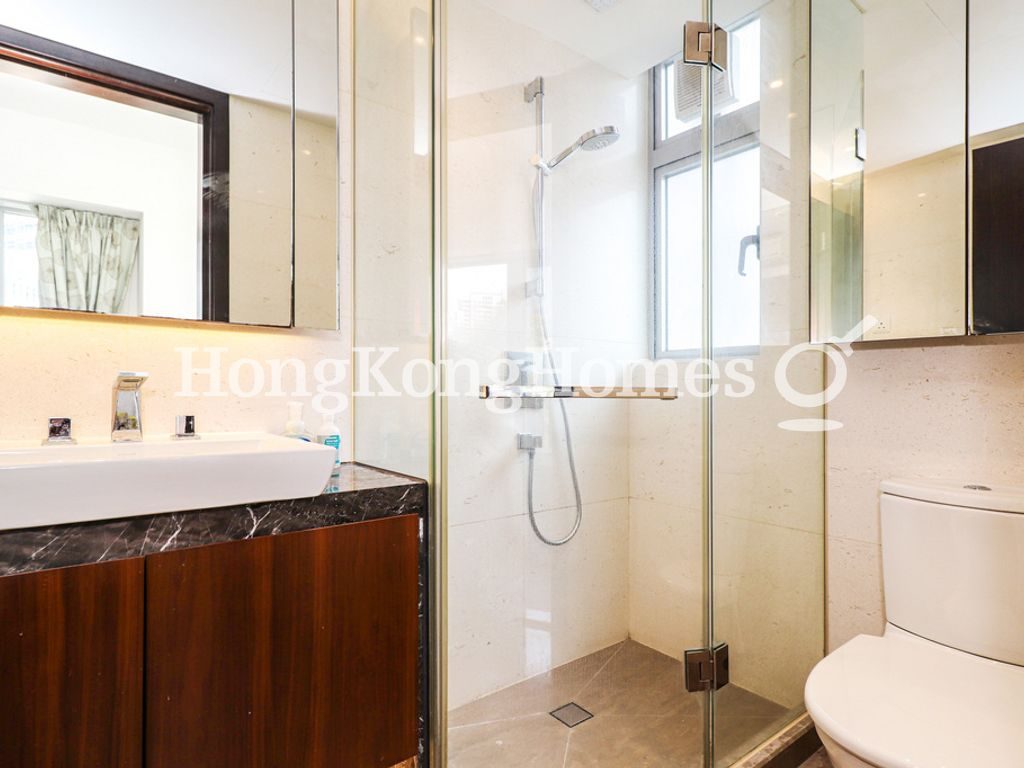 Bathroom — Eivissa Crest, Western / Kennedy Town