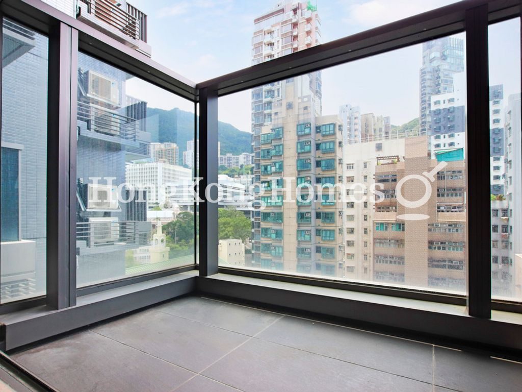 Balcony off the Studio — 翰林峰 - 第5座，西環堅尼地城