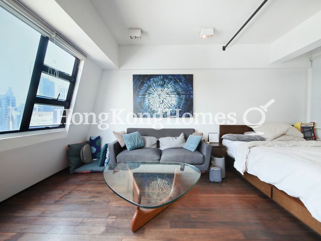 Studio — Tung Yuen Building, Central
