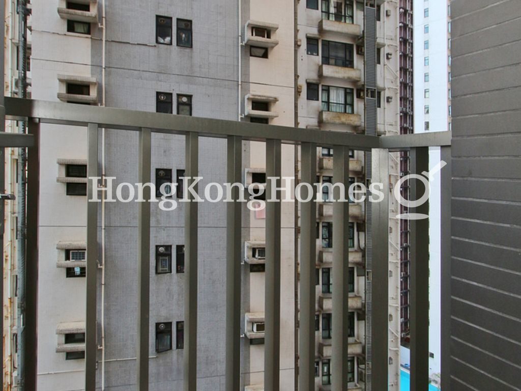 Balcony off Bathroom — 半山捌號，西半山