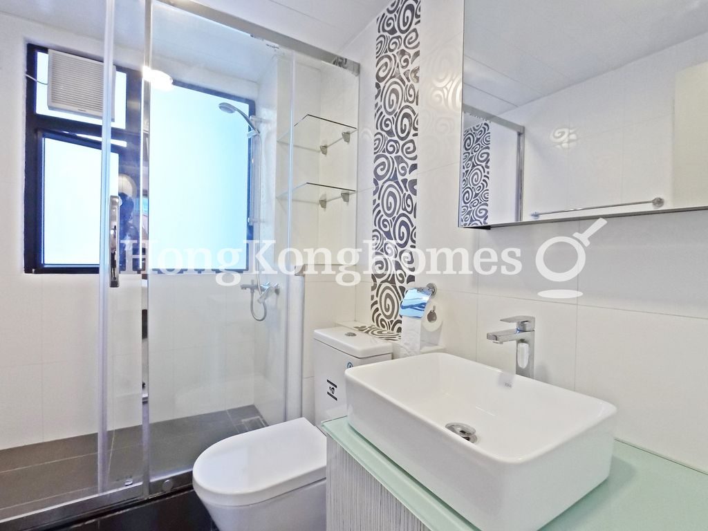 Master Bathroom — Jaffe Road, 182, Wan Chai