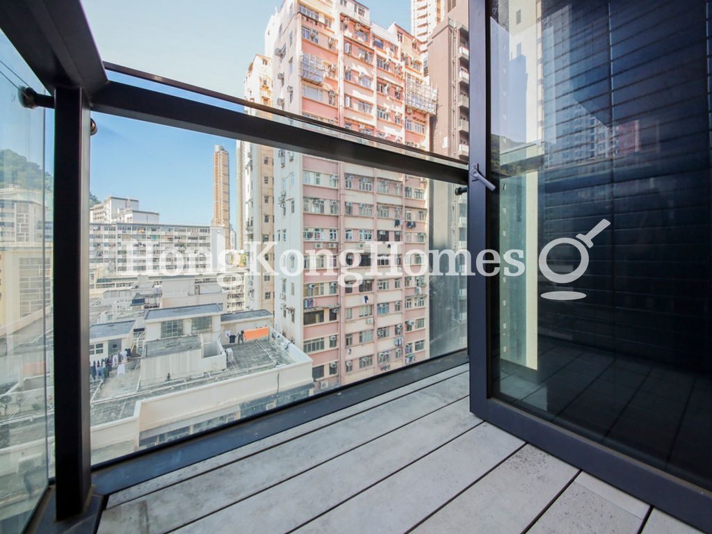 Balcony off Living and Dining Room — 浚峰，西環堅尼地城