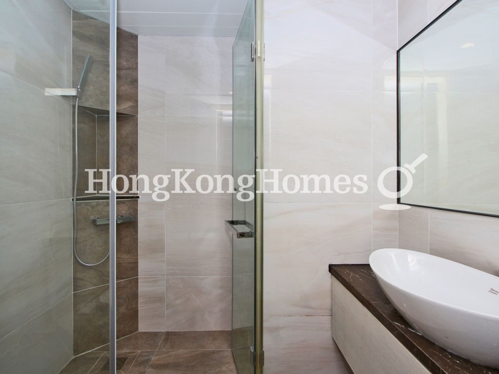 Guest Bathroom — East 17, Shau Kei Wan