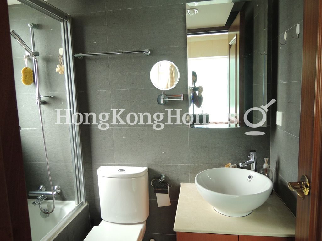 Master Bathroom — 嘉逸軒，跑馬地