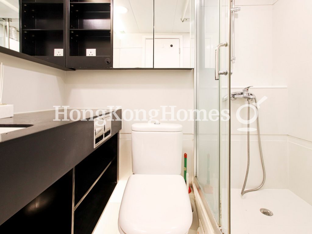 Guest Bathroom — Paterson Building - Block D, Causeway Bay