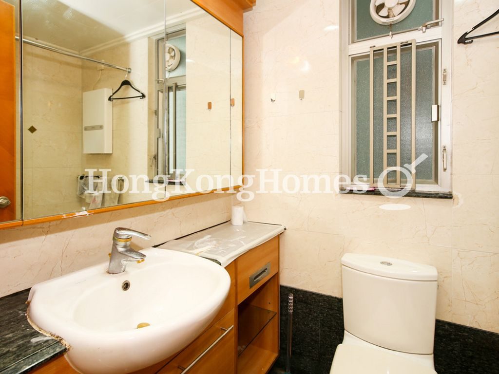 Guest Bathroom — 深灣軒，鴨脷洲