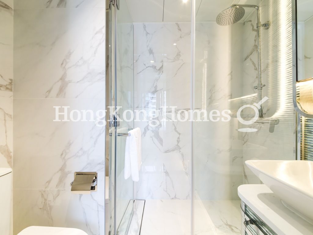 Ensuite Bathroom — 尚瓏，西營盤