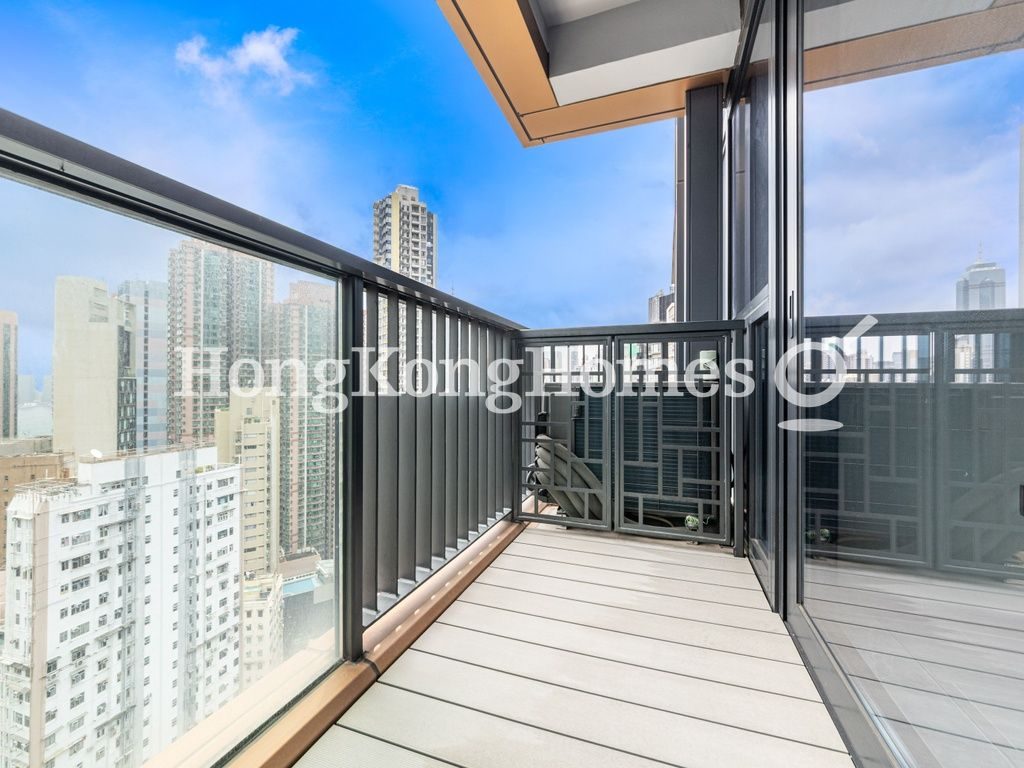 Balcony off Living and Dining Room — 尚瓏，西營盤