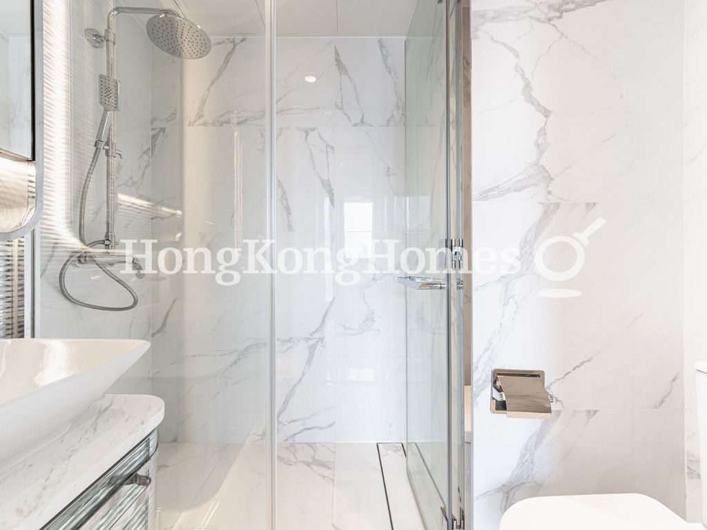 Ensuite Bathroom — 尚瓏，西營盤