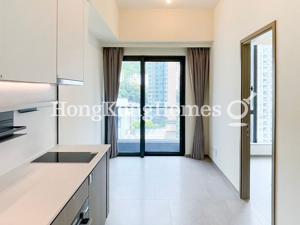 Living and Dining Room — Kennedy 38, Western / Kennedy Town