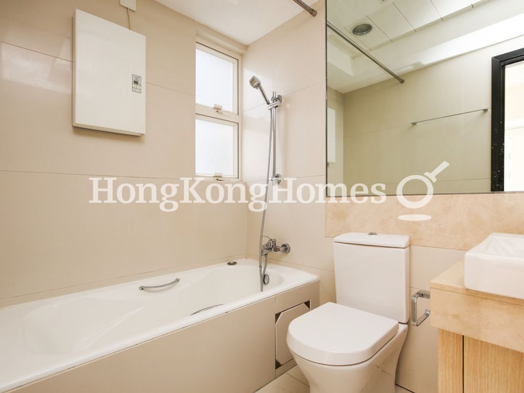 Master Bathroom — The Icon，西半山