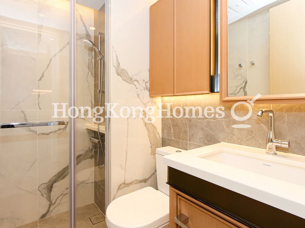Bathroom — The Bonham, Mid-levels West