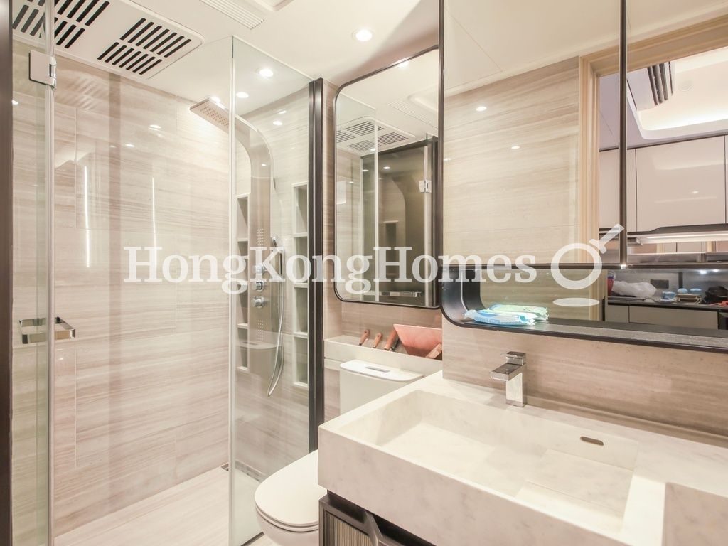 Bathroom — TownPlace SOHO, Mid-levels West