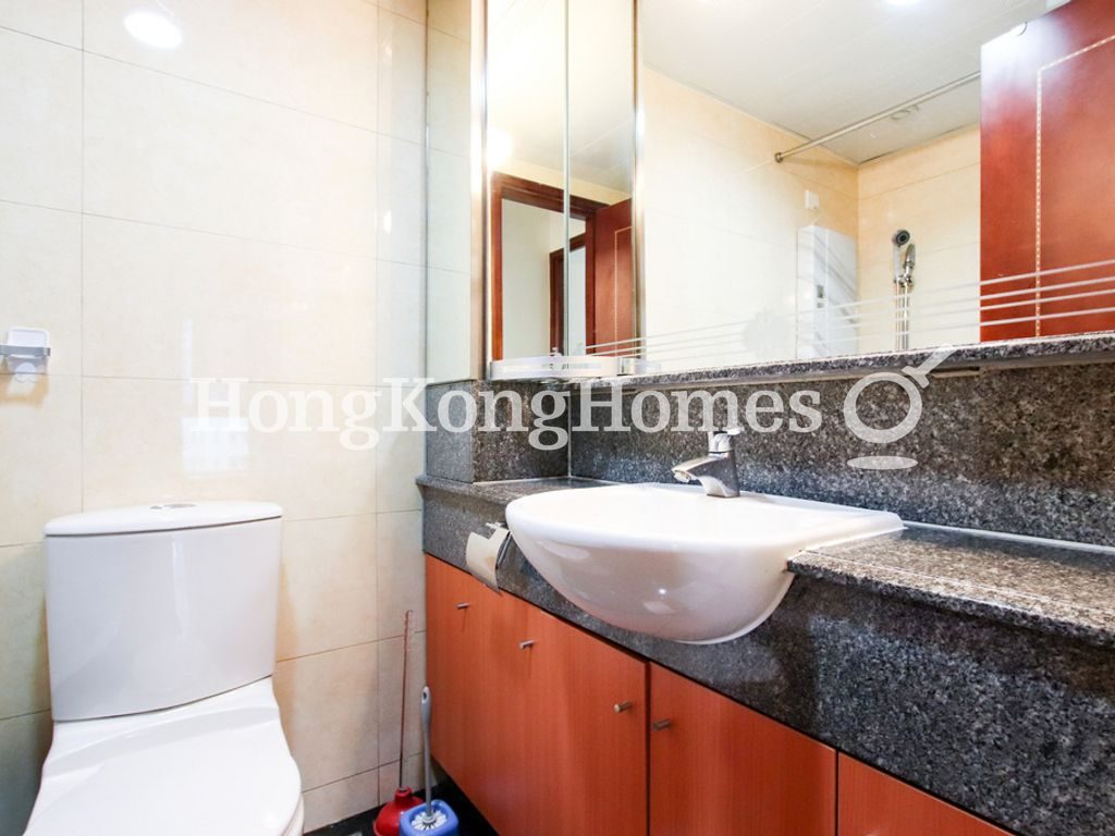 Guest Bathroom — 泓都 - 第01座，西環堅尼地城