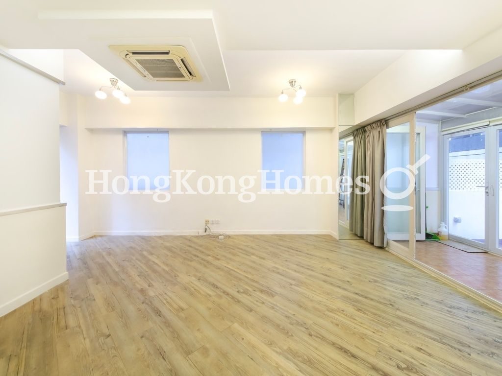 Living and Dining Room — Wo On Building, Central