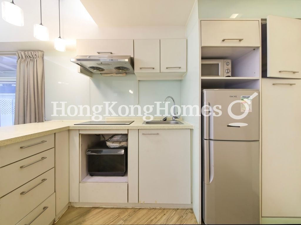 Kitchen — Wo On Building, Central