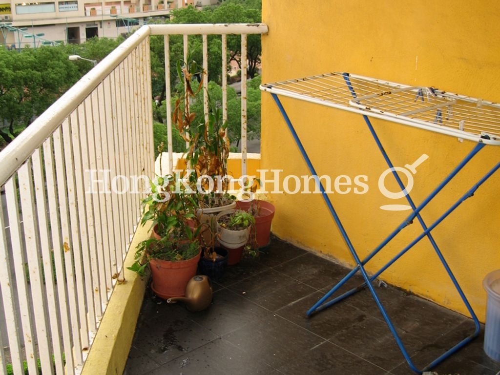 Balcony off Living Dining Rm — 愉景灣 3 期 - 康慧臺 - 康頤閣，愉景灣