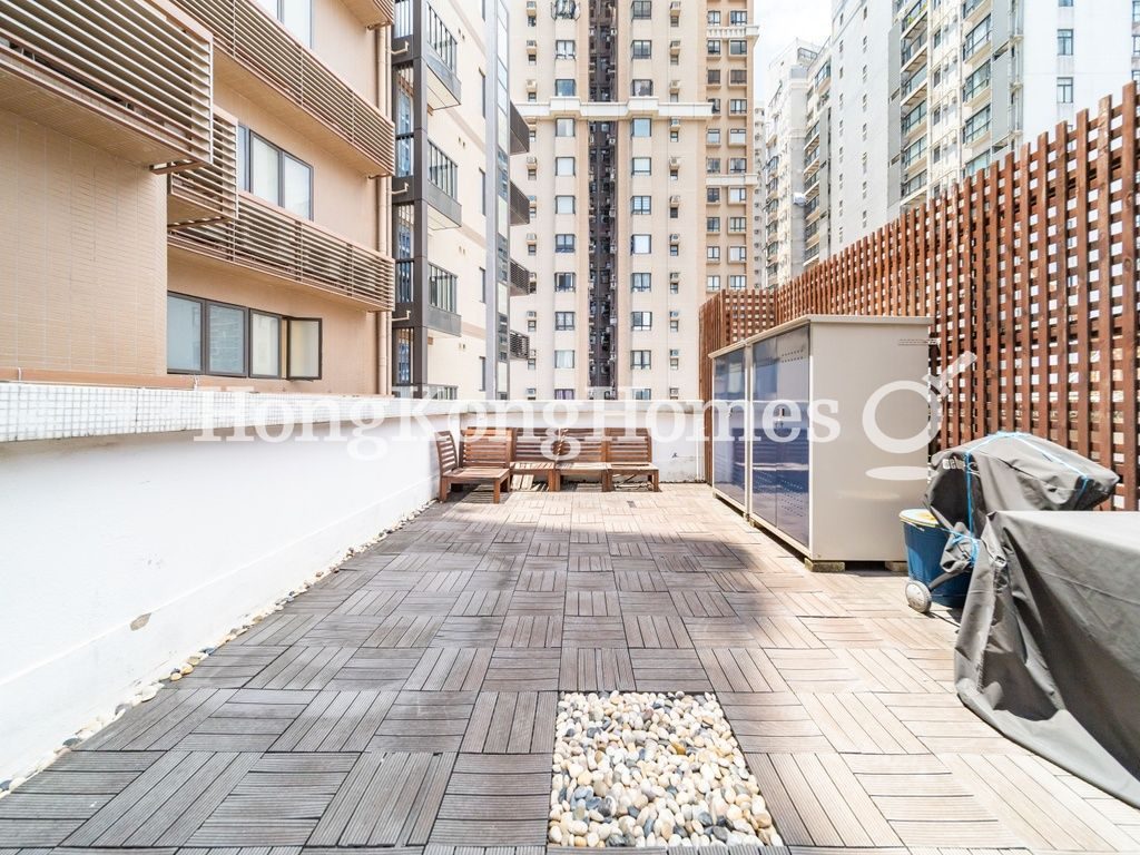 Private Roof Terrace — 廣堅大廈，西半山